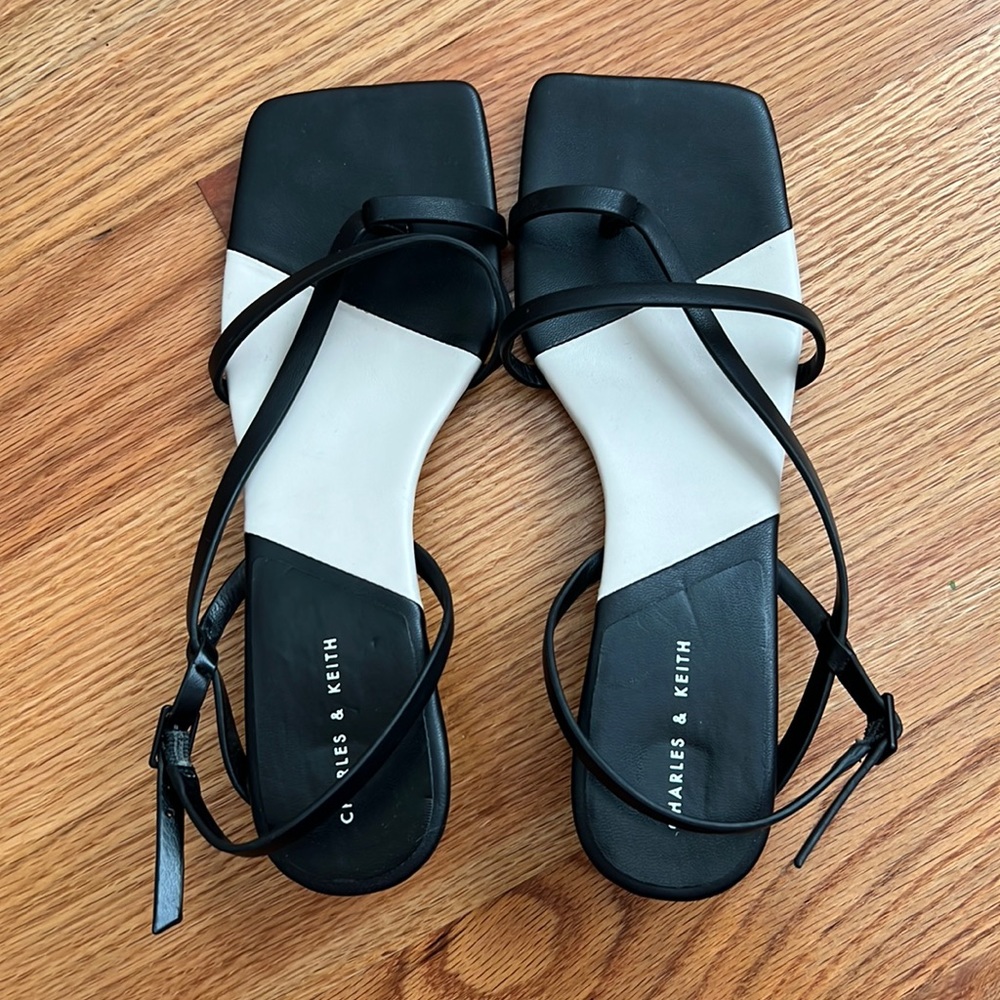 Black & white heeled sandals